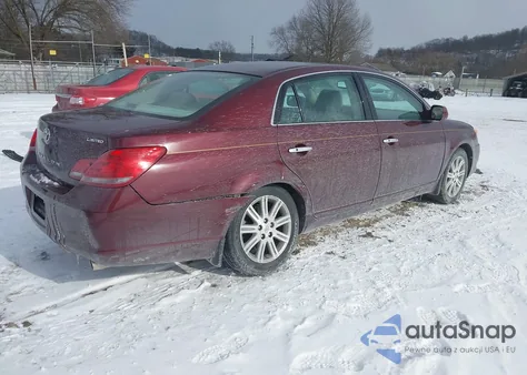 2008 Toyota Avalon Limited z USA, uszkodzony, nr VIN 4T1BK36B28U321390